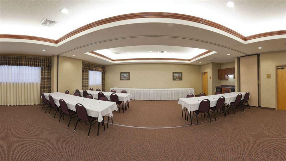 Round Hill Inn Orange Bagian luar foto